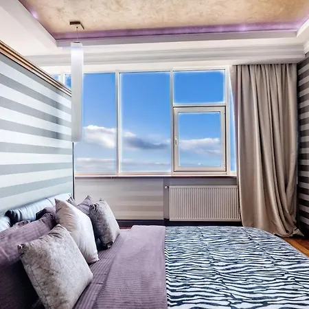 Appartement Panoramic Plaza *