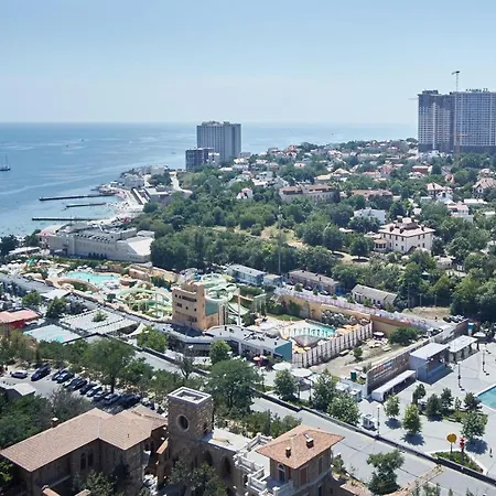 Panoramic Plaza Apartment *
