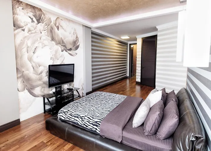 Panoramic Plaza * Odessza